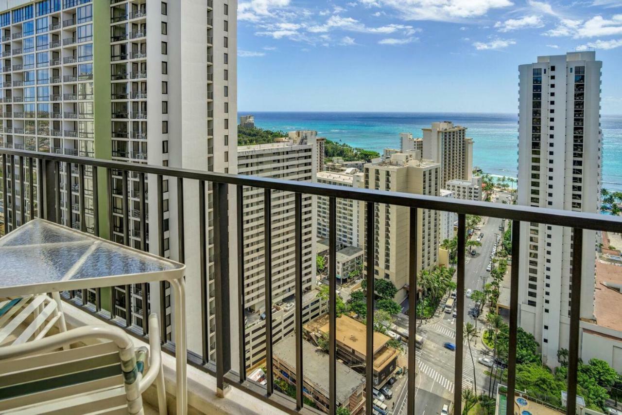 Waikiki Banyan By Koko Resorts Гонолулу Экстерьер фото